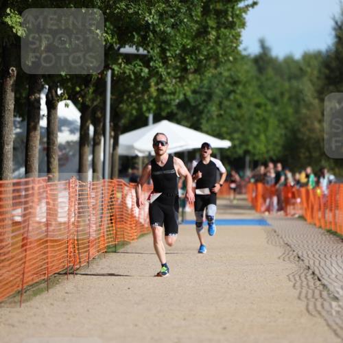 07.09.2025 - 19. Norderstedt Triathlon Michael Strokosch http://msf.ph/oto/8753143 07.09.2025 10:38:21 Laufen 1138 meine-sportfotos.de