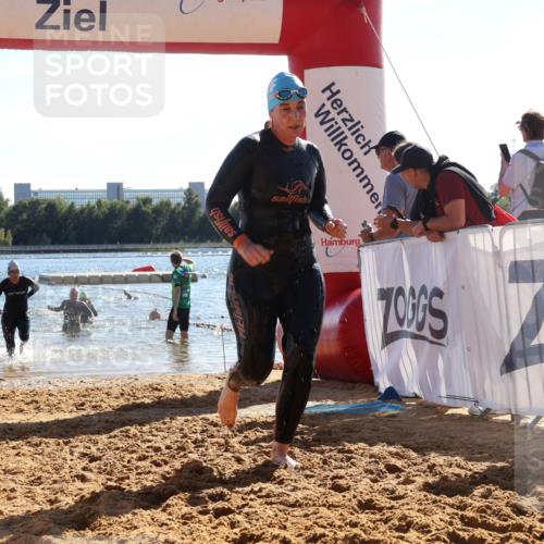 07.09.2025 - 19. Norderstedt Triathlon Luisa Fischer http://msf.ph/oto/8753162 07.09.2025 15:36:44 Schwimmen 1044, 1067, 1076, 1087, 1103 meine-sportfotos.de