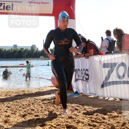 07.09.2025 - 19. Norderstedt Triathlon Luisa Fischer http://msf.ph/oto/8753166 07.09.2025 15:36:44 Schwimmen 1044, 1067, 1076, 1087, 1103 meine-sportfotos.de