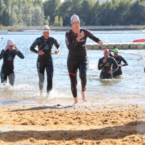 07.09.2025 - 19. Norderstedt Triathlon Luisa Fischer http://msf.ph/oto/8753171 07.09.2025 15:36:46 Schwimmen 1044, 1067, 1076, 1090, 1095, 1103 meine-sportfotos.de
