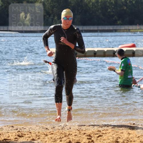 07.09.2025 - 19. Norderstedt Triathlon Luisa Fischer http://msf.ph/oto/8753175 07.09.2025 11:39:15 Schwimmen 168 meine-sportfotos.de