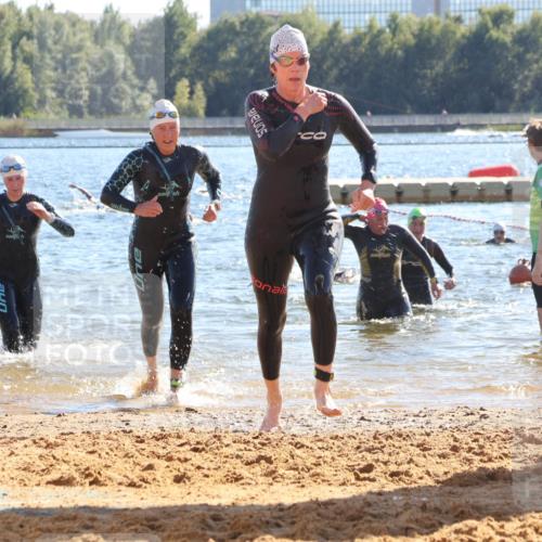 07.09.2025 - 19. Norderstedt Triathlon Luisa Fischer http://msf.ph/oto/8753180 07.09.2025 15:36:47 Schwimmen 1044, 1067, 1076, 1090, 1095, 1103 meine-sportfotos.de