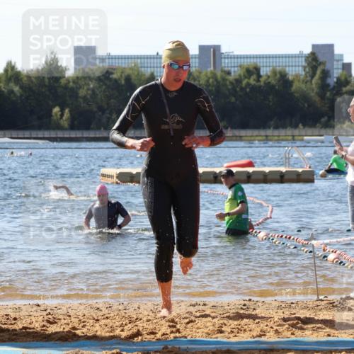 07.09.2025 - 19. Norderstedt Triathlon Luisa Fischer http://msf.ph/oto/8753188 07.09.2025 11:39:16 Schwimmen 168 meine-sportfotos.de