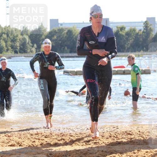 07.09.2025 - 19. Norderstedt Triathlon Luisa Fischer http://msf.ph/oto/8753191 07.09.2025 15:36:48 Schwimmen 1067, 1076, 1090, 1095, 1103 meine-sportfotos.de