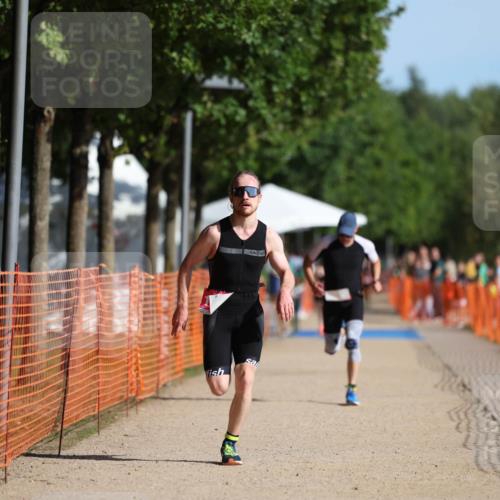 07.09.2025 - 19. Norderstedt Triathlon Michael Strokosch http://msf.ph/oto/8753195 07.09.2025 10:38:23 Laufen 1138, 1147 meine-sportfotos.de