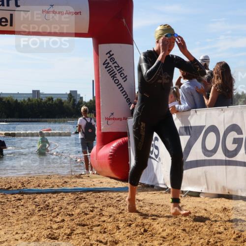 07.09.2025 - 19. Norderstedt Triathlon Luisa Fischer http://msf.ph/oto/8753210 07.09.2025 11:39:18 Schwimmen 168 meine-sportfotos.de