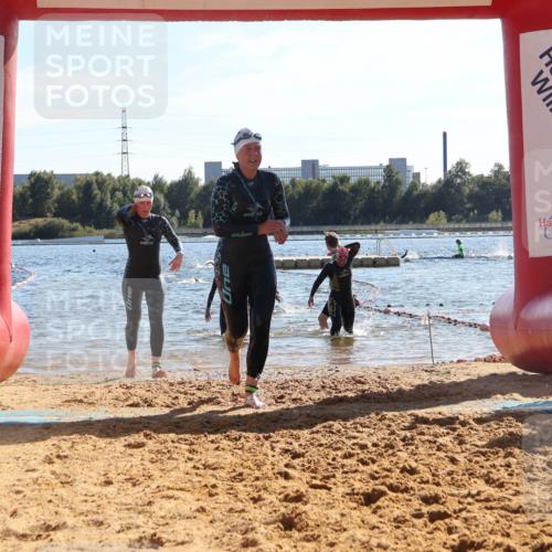 07.09.2025 - 19. Norderstedt Triathlon Luisa Fischer http://msf.ph/oto/8753213 07.09.2025 15:36:50 Schwimmen 1067, 1076, 1090, 1095, 1103 meine-sportfotos.de