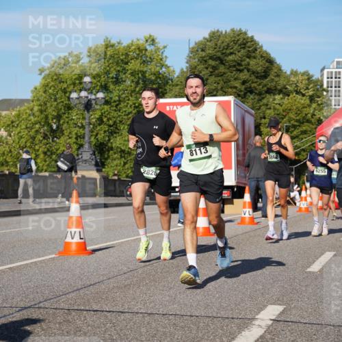 07.09.2025 - BARMER Alsterlauf Yannick Fuchs http://msf.ph/oto/8753214 07.09.2025 09:36:48 Laufen 2826, 37, 8113, 5862, 6255, 2411 meine-sportfotos.de