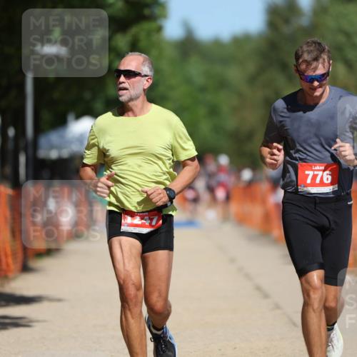 07.09.2025 - 19. Norderstedt Triathlon Michael Strokosch http://msf.ph/oto/8753215 07.09.2025 12:47:04 Laufen 696, 776, 1213, 1247 meine-sportfotos.de