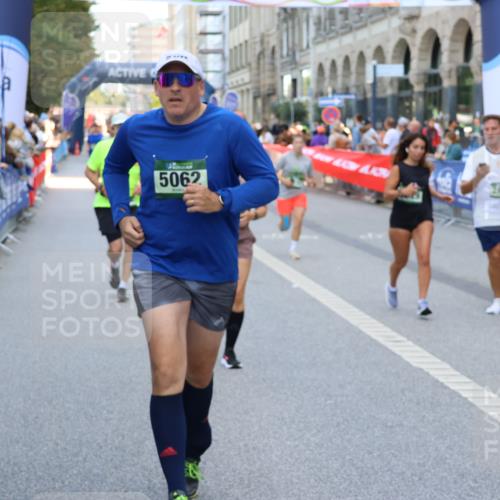 07.09.2025 - BARMER Alsterlauf Strokosch-Dieckow http://msf.ph/oto/8753229 07.09.2025 10:14:37 Ziel 2736, 3455, 3722, 3736, 3771, 3904, 4520, 4607, 4608, 4883, 5036, 5270, 5271, 5280, 5281, 6344, 6345, 8413 meine-sportfotos.de