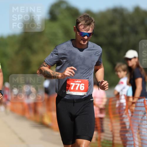 07.09.2025 - 19. Norderstedt Triathlon Michael Strokosch http://msf.ph/oto/8753236 07.09.2025 12:47:05 Laufen 776, 1213, 1247 meine-sportfotos.de