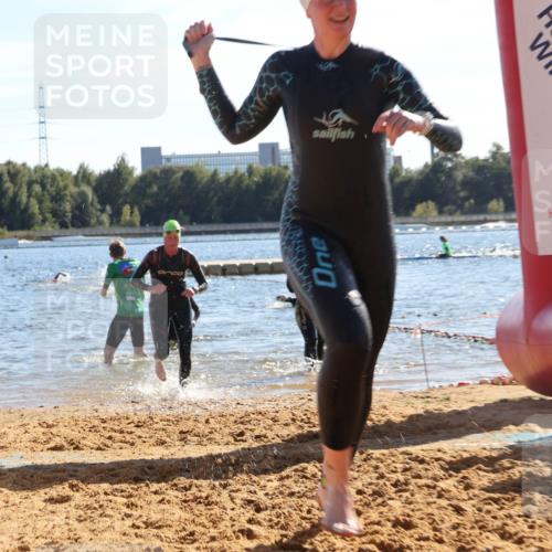 07.09.2025 - 19. Norderstedt Triathlon Luisa Fischer http://msf.ph/oto/8753244 07.09.2025 15:36:53 Schwimmen 1076, 1079, 1090, 1095, 1103 meine-sportfotos.de