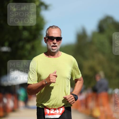 07.09.2025 - 19. Norderstedt Triathlon Michael Strokosch http://msf.ph/oto/8753247 07.09.2025 12:47:06 Laufen 776, 1247 meine-sportfotos.de