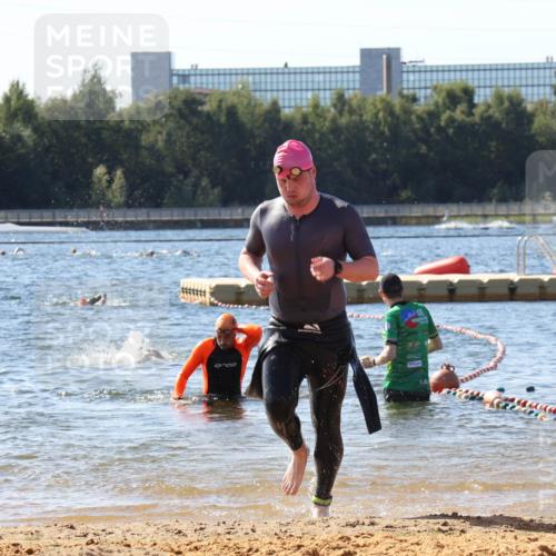 07.09.2025 - 19. Norderstedt Triathlon Luisa Fischer http://msf.ph/oto/8753248 07.09.2025 11:39:26 Schwimmen 168, 1346 meine-sportfotos.de
