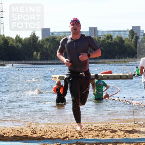 07.09.2025 - 19. Norderstedt Triathlon Luisa Fischer http://msf.ph/oto/8753279 07.09.2025 11:39:27 Schwimmen 168, 1346 meine-sportfotos.de