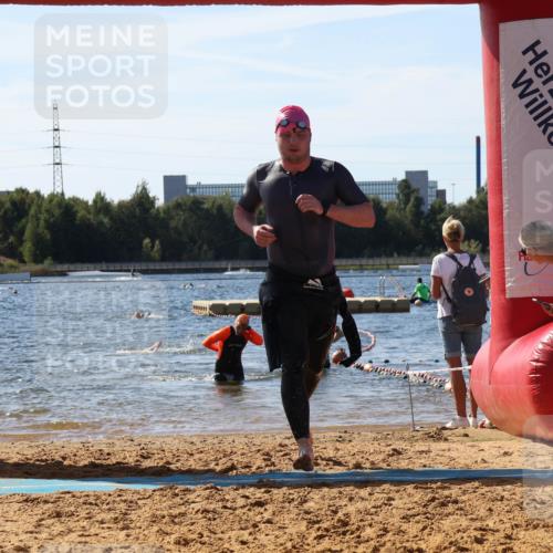 07.09.2025 - 19. Norderstedt Triathlon Luisa Fischer http://msf.ph/oto/8753288 07.09.2025 11:39:28 Schwimmen 168, 1346 meine-sportfotos.de