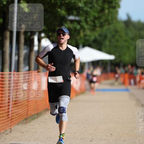 07.09.2025 - 19. Norderstedt Triathlon Michael Strokosch http://msf.ph/oto/8753296 07.09.2025 10:38:27 Laufen 1138, 1147 meine-sportfotos.de
