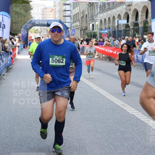 07.09.2025 - BARMER Alsterlauf Strokosch-Dieckow http://msf.ph/oto/8753302 07.09.2025 10:14:37 Ziel 2736, 3455, 3722, 3736, 3771, 3904, 4520, 4607, 4608, 4883, 5036, 5270, 5271, 5280, 5281, 6344, 6345, 8413 meine-sportfotos.de