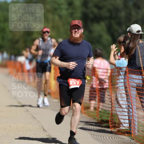 07.09.2025 - 19. Norderstedt Triathlon Michael Strokosch http://msf.ph/oto/8753342 07.09.2025 12:47:20 Laufen 151, 227, 713 meine-sportfotos.de