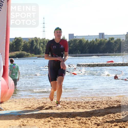 07.09.2025 - 19. Norderstedt Triathlon Luisa Fischer http://msf.ph/oto/8753361 07.09.2025 15:37:23 Schwimmen 1096, 1100 meine-sportfotos.de