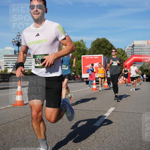 07.09.2025 - BARMER Alsterlauf Yannick Fuchs http://msf.ph/oto/8753371 07.09.2025 09:36:53 Laufen 136, 60, 1949, 699 meine-sportfotos.de