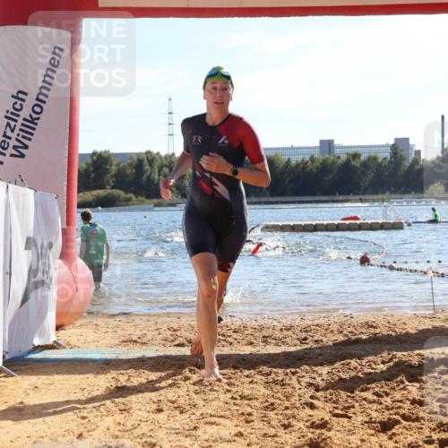 07.09.2025 - 19. Norderstedt Triathlon Luisa Fischer http://msf.ph/oto/8753373 07.09.2025 15:37:24 Schwimmen 1096, 1100, 1600 meine-sportfotos.de