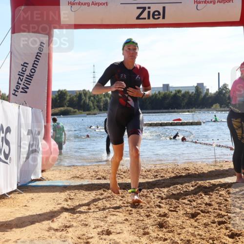 07.09.2025 - 19. Norderstedt Triathlon Luisa Fischer http://msf.ph/oto/8753375 07.09.2025 15:37:25 Schwimmen 1100, 1600 meine-sportfotos.de