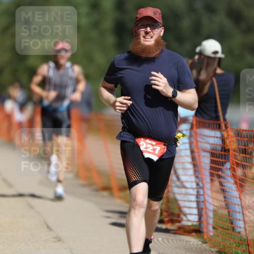07.09.2025 - 19. Norderstedt Triathlon Michael Strokosch http://msf.ph/oto/8753377 07.09.2025 12:47:21 Laufen 151, 227, 713 meine-sportfotos.de