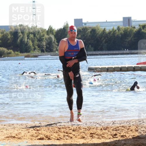 07.09.2025 - 19. Norderstedt Triathlon Luisa Fischer http://msf.ph/oto/8753385 07.09.2025 15:37:27 Schwimmen 1100, 1600 meine-sportfotos.de