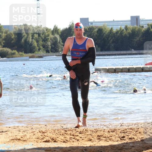 07.09.2025 - 19. Norderstedt Triathlon Luisa Fischer http://msf.ph/oto/8753388 07.09.2025 15:37:27 Schwimmen 1100, 1600 meine-sportfotos.de