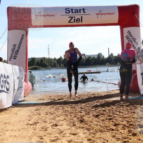 07.09.2025 - 19. Norderstedt Triathlon Luisa Fischer http://msf.ph/oto/8753408 07.09.2025 15:37:29 Schwimmen 1100, 1600 meine-sportfotos.de