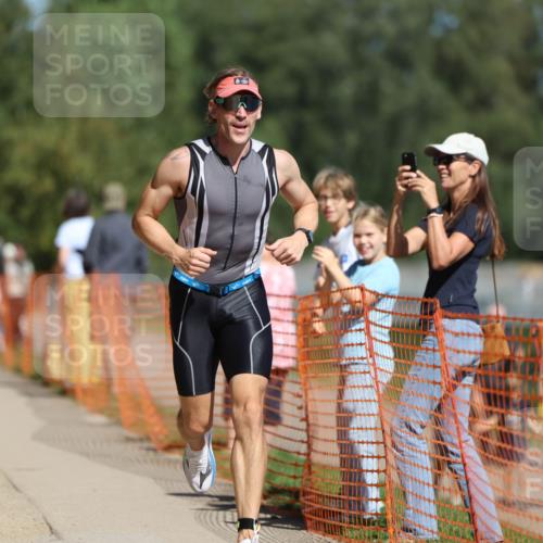 07.09.2025 - 19. Norderstedt Triathlon Michael Strokosch http://msf.ph/oto/8753425 07.09.2025 12:47:23 Laufen 151, 227, 713 meine-sportfotos.de