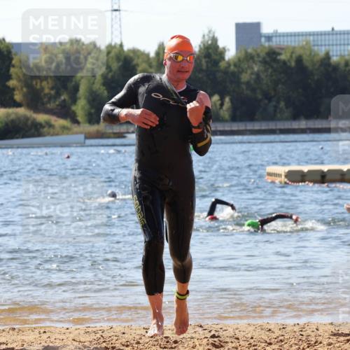 07.09.2025 - 19. Norderstedt Triathlon Luisa Fischer http://msf.ph/oto/8753451 07.09.2025 11:40:14 Schwimmen 1272 meine-sportfotos.de