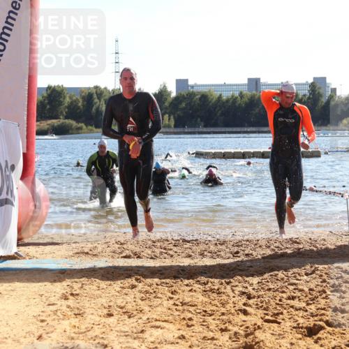 07.09.2025 - 19. Norderstedt Triathlon Luisa Fischer http://msf.ph/oto/8753452 07.09.2025 15:37:40 Schwimmen 1552, 1597, 1600, 1604 meine-sportfotos.de