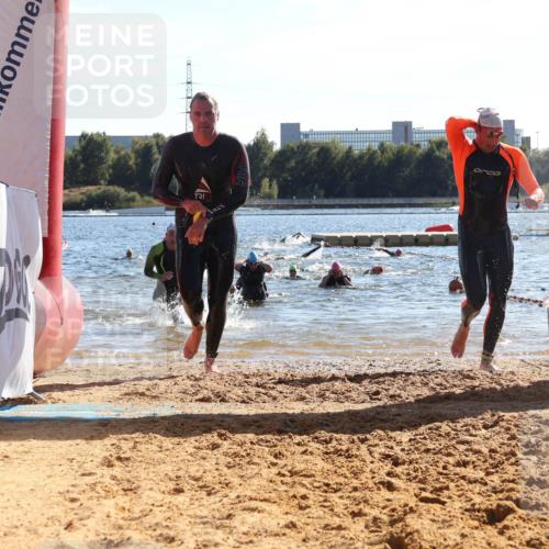 07.09.2025 - 19. Norderstedt Triathlon Luisa Fischer http://msf.ph/oto/8753457 07.09.2025 15:37:40 Schwimmen 1552, 1597, 1600, 1604 meine-sportfotos.de