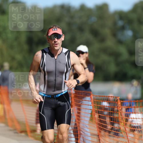 07.09.2025 - 19. Norderstedt Triathlon Michael Strokosch http://msf.ph/oto/8753458 07.09.2025 12:47:24 Laufen 151, 227 meine-sportfotos.de