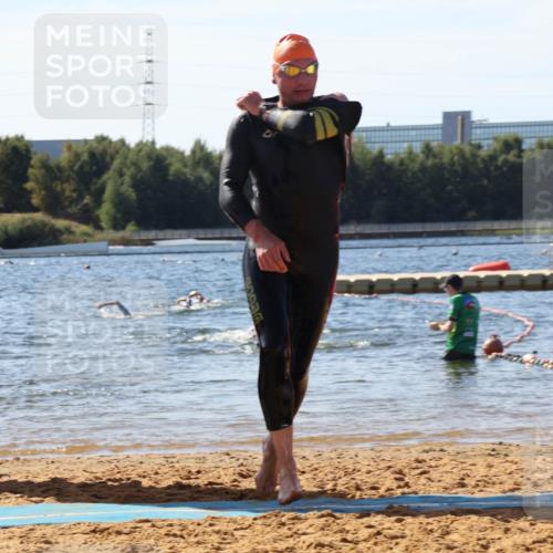 07.09.2025 - 19. Norderstedt Triathlon Luisa Fischer http://msf.ph/oto/8753465 07.09.2025 11:40:15 Schwimmen 1272 meine-sportfotos.de