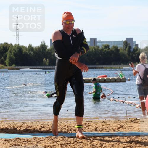 07.09.2025 - 19. Norderstedt Triathlon Luisa Fischer http://msf.ph/oto/8753471 07.09.2025 11:40:16 Schwimmen 1272 meine-sportfotos.de