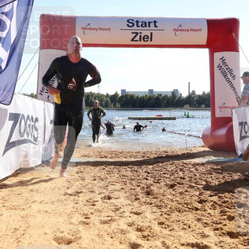 07.09.2025 - 19. Norderstedt Triathlon Luisa Fischer http://msf.ph/oto/8753474 07.09.2025 15:37:42 Schwimmen 1552, 1597, 1600, 1604 meine-sportfotos.de