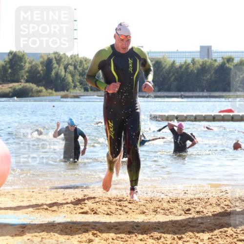 07.09.2025 - 19. Norderstedt Triathlon Luisa Fischer http://msf.ph/oto/8753482 07.09.2025 15:37:44 Schwimmen 1097, 1552, 1597, 1604 meine-sportfotos.de