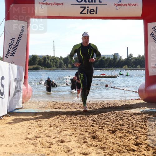 07.09.2025 - 19. Norderstedt Triathlon Luisa Fischer http://msf.ph/oto/8753494 07.09.2025 15:37:45 Schwimmen 1097, 1552, 1597, 1604 meine-sportfotos.de