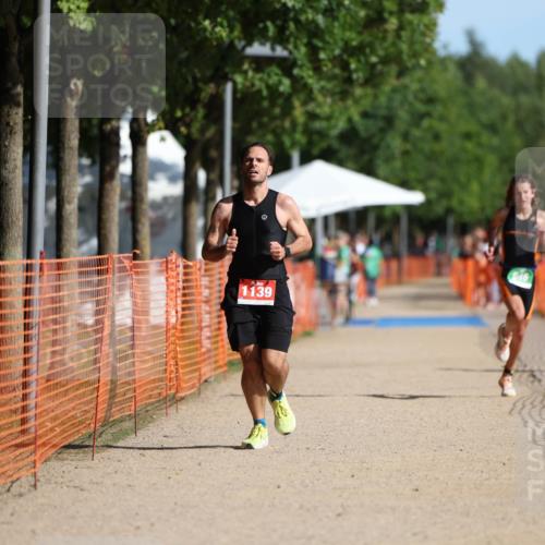 07.09.2025 - 19. Norderstedt Triathlon Michael Strokosch http://msf.ph/oto/8753512 07.09.2025 10:38:49 Laufen 646, 1131, 1139 meine-sportfotos.de