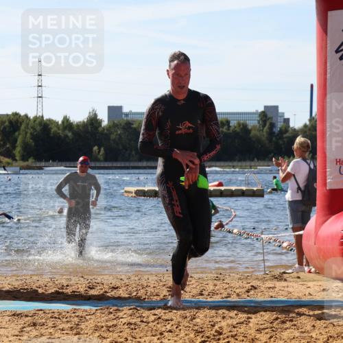 07.09.2025 - 19. Norderstedt Triathlon Luisa Fischer http://msf.ph/oto/8753519 07.09.2025 11:40:30 Schwimmen 226, 824 meine-sportfotos.de