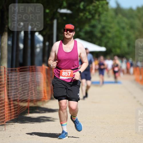 07.09.2025 - 19. Norderstedt Triathlon Michael Strokosch http://msf.ph/oto/8753536 07.09.2025 12:47:40 Laufen 857 meine-sportfotos.de