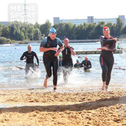 07.09.2025 - 19. Norderstedt Triathlon Luisa Fischer http://msf.ph/oto/8753537 07.09.2025 15:37:51 Schwimmen 1046, 1060, 1097, 1108, 1552, 1597, 1604 meine-sportfotos.de