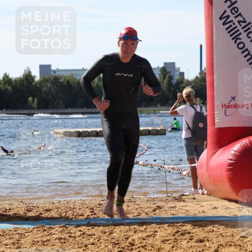 07.09.2025 - 19. Norderstedt Triathlon Luisa Fischer http://msf.ph/oto/8753558 07.09.2025 11:40:34 Schwimmen 226, 824 meine-sportfotos.de