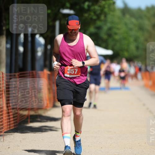 07.09.2025 - 19. Norderstedt Triathlon Michael Strokosch http://msf.ph/oto/8753560 07.09.2025 12:47:41 Laufen 857 meine-sportfotos.de
