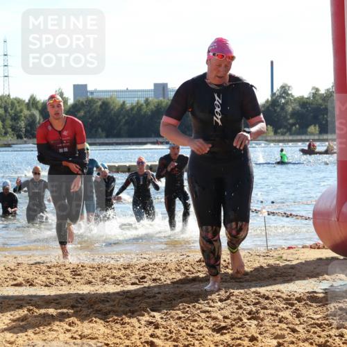 07.09.2025 - 19. Norderstedt Triathlon Luisa Fischer http://msf.ph/oto/8753572 07.09.2025 15:37:56 Schwimmen 1046, 1049, 1060, 1084, 1097, 1108, 1572, 1604, 1626, 1629 meine-sportfotos.de