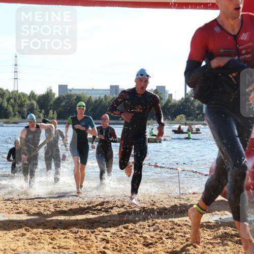 07.09.2025 - 19. Norderstedt Triathlon Luisa Fischer http://msf.ph/oto/8753587 07.09.2025 15:37:58 Schwimmen 1046, 1049, 1060, 1078, 1084, 1097, 1108, 1572, 1590, 1604, 1626, 1629 meine-sportfotos.de