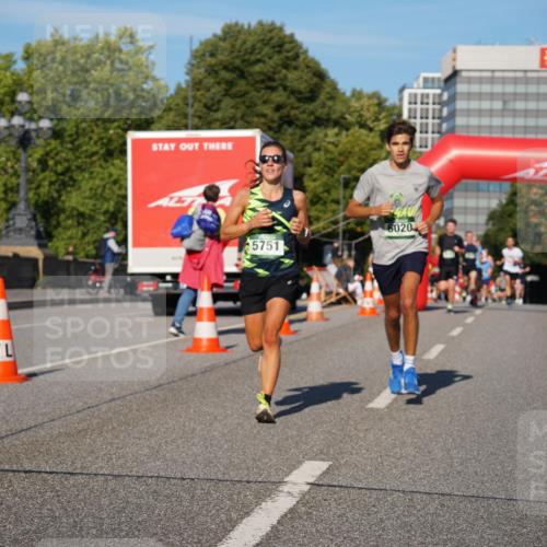 07.09.2025 - BARMER Alsterlauf Yannick Fuchs http://msf.ph/oto/8753606 07.09.2025 09:36:58 Laufen 5751, 6020 meine-sportfotos.de